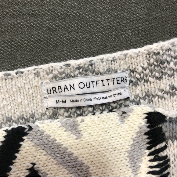 Urban Outfitters Peace and Love cropped sweater / M - Picture 8 of 8